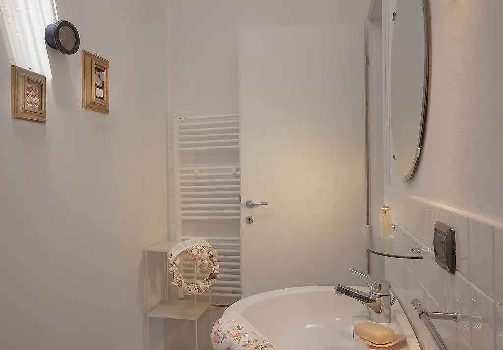 Maestrale 2 Apartment Marina di Pietrasanta Italy